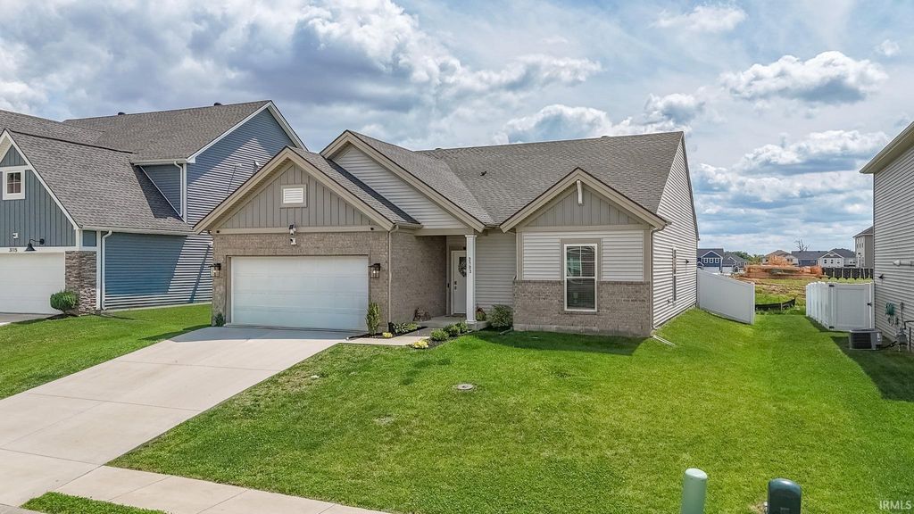 Photo of 3103 Torboy Drive, Evansville, IN 47725 (MLS # 202615562)