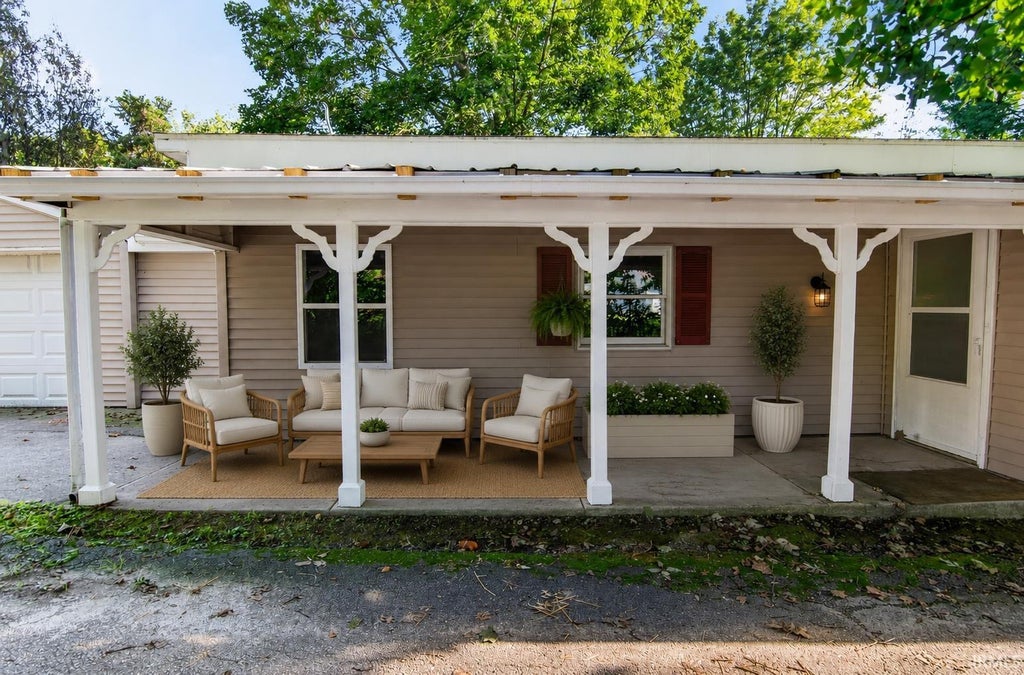 Photo of 61980 Mayflower Road, South Bend, IN 46614 (MLS # 202619210)