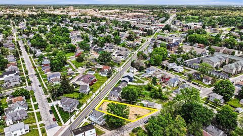 Photo of 710 S Bend Avenue, South Bend, IN 46617 (MLS # 202619904)
