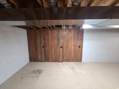 Tiny photo for 64548 Thorn Road, North Liberty, IN 46554 (MLS # 202610701)