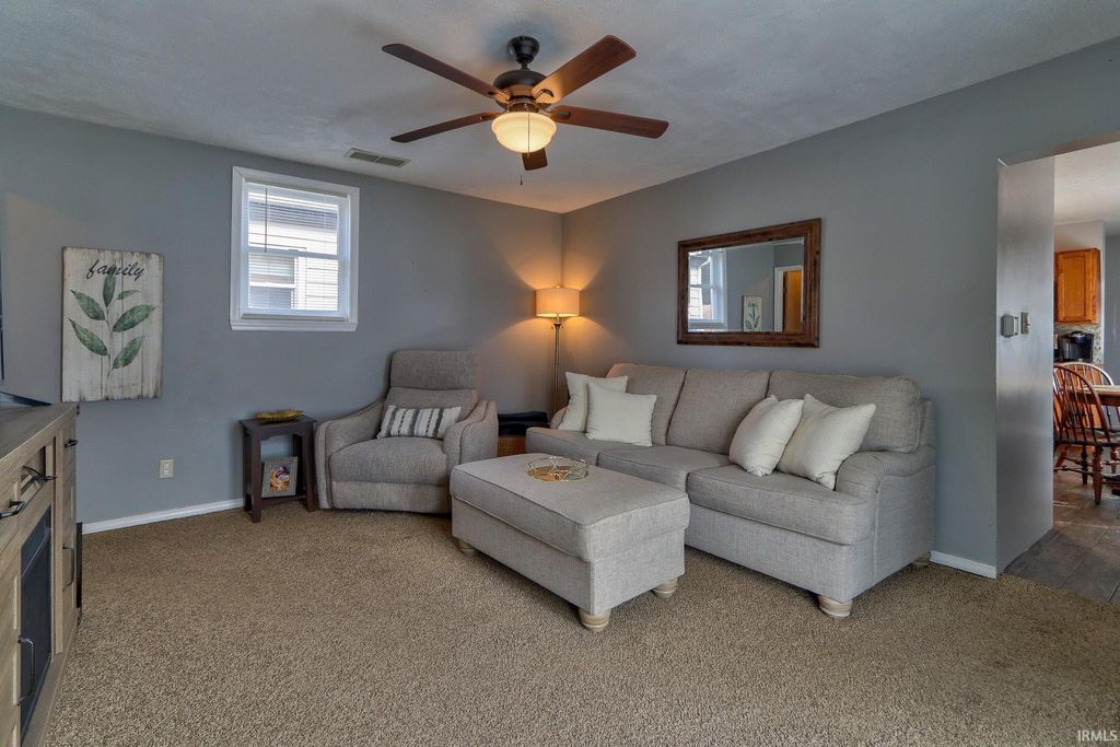 Photo of 211 N Woods Avenue, Evansville, IN 47712 (MLS # 202605250)