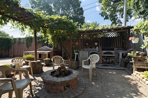 Tiny photo for 603 Bates Street, Logansport, IN 46947 (MLS # 202531894)
