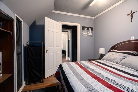 Tiny photo for 603 Bates Street, Logansport, IN 46947 (MLS # 202531894)