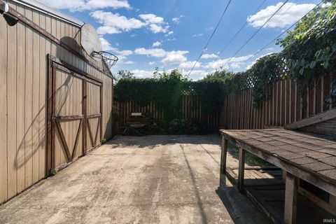 Tiny photo for 603 Bates Street, Logansport, IN 46947 (MLS # 202531894)