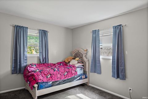 Tiny photo for 2508 Oxford Street, Lafayette, IN 47909 (MLS # 202536667)