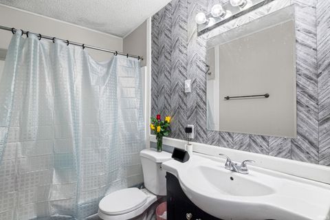 Tiny photo for 2508 Oxford Street, Lafayette, IN 47909 (MLS # 202536667)