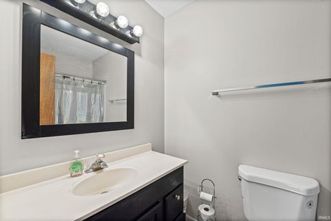 Tiny photo for 2508 Oxford Street, Lafayette, IN 47909 (MLS # 202536667)