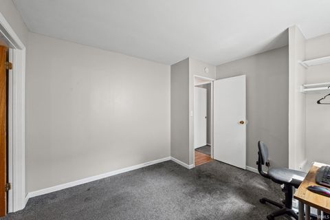 Tiny photo for 2508 Oxford Street, Lafayette, IN 47909 (MLS # 202536667)