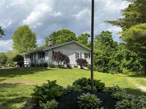Tiny photo for 2306 Rattlesnake Road, Spencer, IN 47460 (MLS # 202616213)