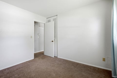Tiny photo for 113 Chateau Court, Kokomo, IN 46902 (MLS # 202623249)