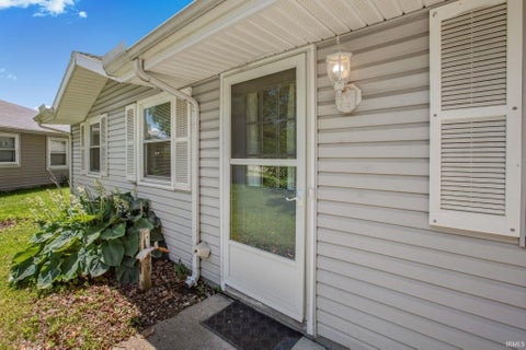 Tiny photo for 113 Chateau Court, Kokomo, IN 46902 (MLS # 202623249)