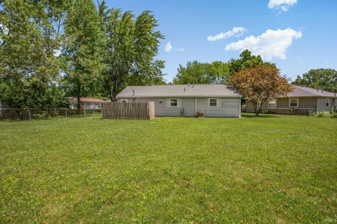 Tiny photo for 113 Chateau Court, Kokomo, IN 46902 (MLS # 202623249)