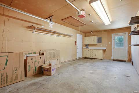 Tiny photo for 113 Chateau Court, Kokomo, IN 46902 (MLS # 202623249)