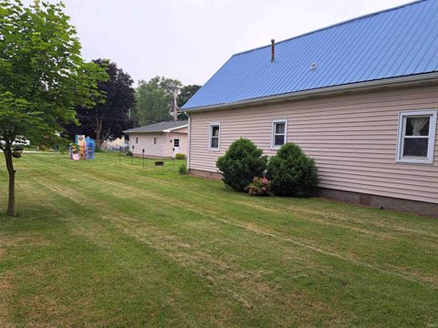 Tiny photo for 622 S Market Street, Winamac, IN 46996 (MLS # 202522460)
