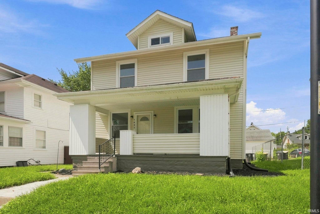 Photo of 1623 Kelly Drive, Fort Wayne, IN 46808 (MLS # 202634162)