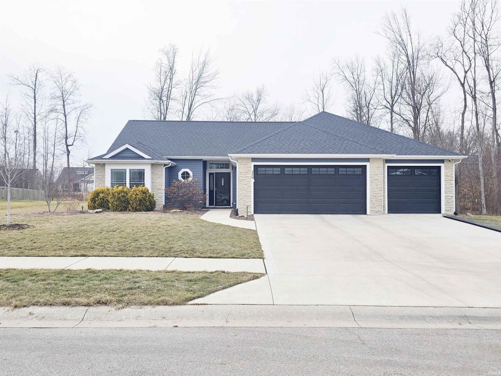 Photo of 2279 Kapiti Point, Fort Wayne, IN 46808 (MLS # 202605055)