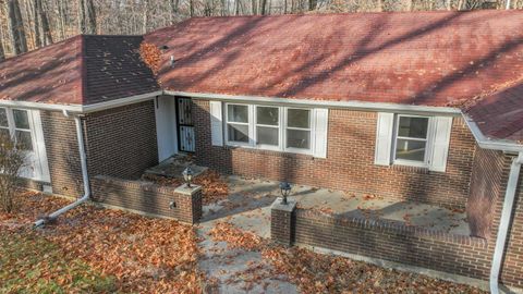 Tiny photo for 2492 S Roberts Way, Logansport, IN 46947 (MLS # 202547319)