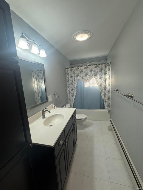 Tiny photo for 2363 E STATE Street, Huntington, IN 46750 (MLS # 202644864)