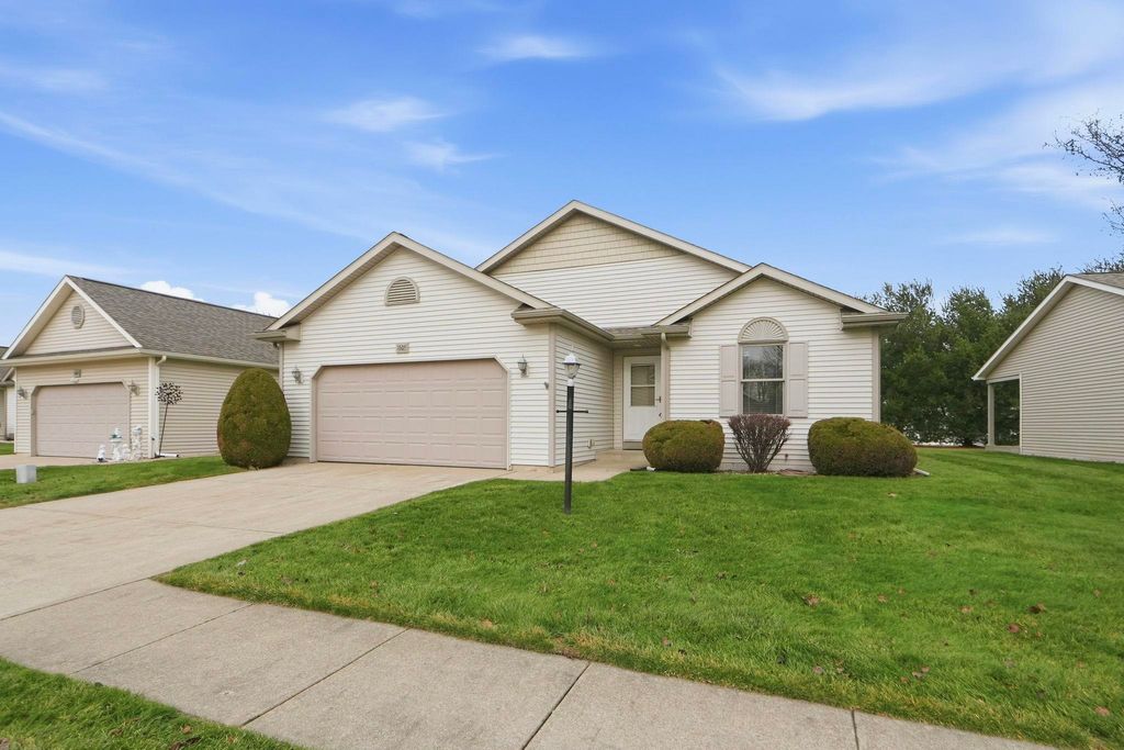 Photo of 1605 Harvest Drive, Goshen, IN 46526 (MLS # 202601190)