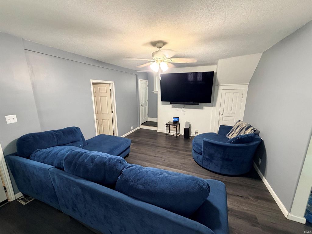 Photo of 2737 Hoagland Avenue, Fort Wayne, IN 46807 (MLS # 202621248)