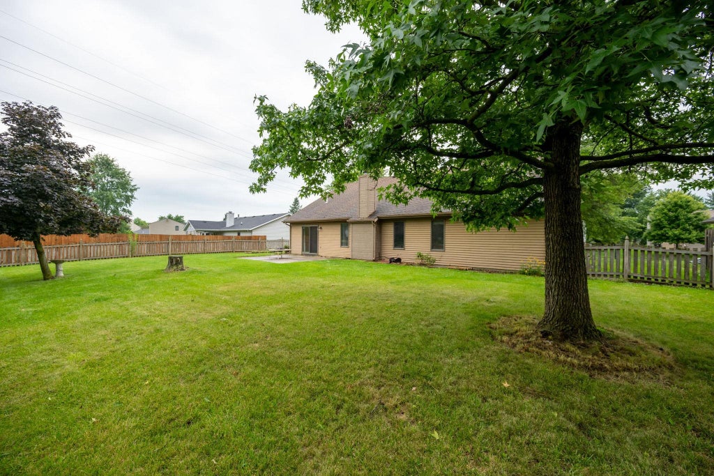 Photo of 6019 Tomahawk Trail, Fort Wayne, IN 46804 (MLS # 202632718)