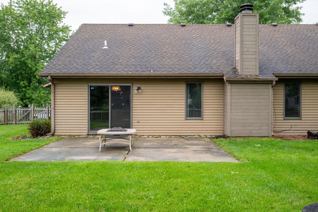 Photo of 6019 Tomahawk Trail, Fort Wayne, IN 46804 (MLS # 202632718)