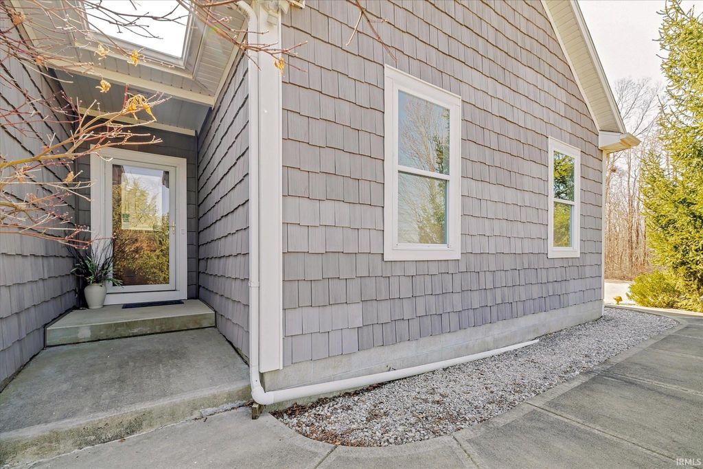 Photo of 4930 W Bedrock Road, Bloomington, IN 47403 (MLS # 202608550)