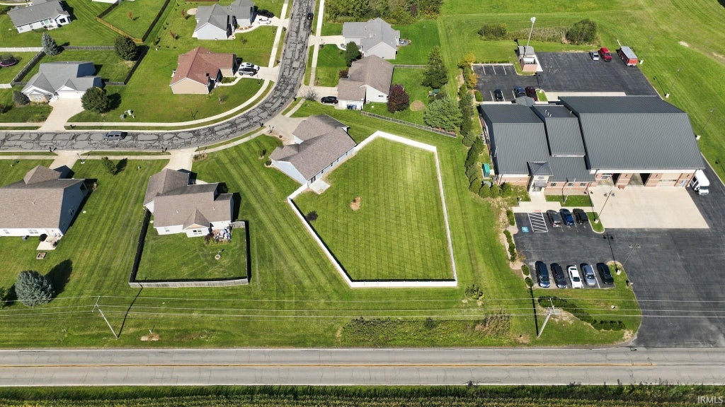 Photo of 201 Chickadee Lane, Warsaw, IN 46580 (MLS # 202642951)