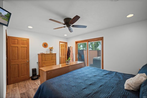 Tiny photo for 5666 W County Rd 950 N, Rossville, IN 46065 (MLS # 202640254)