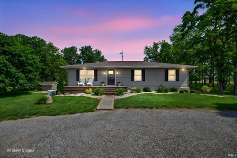 Tiny photo for 5666 W County Rd 950 N, Rossville, IN 46065 (MLS # 202640254)