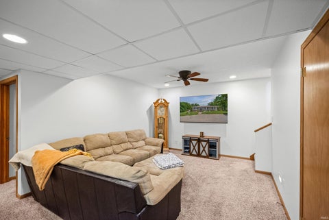 Tiny photo for 5666 W County Rd 950 N, Rossville, IN 46065 (MLS # 202640254)