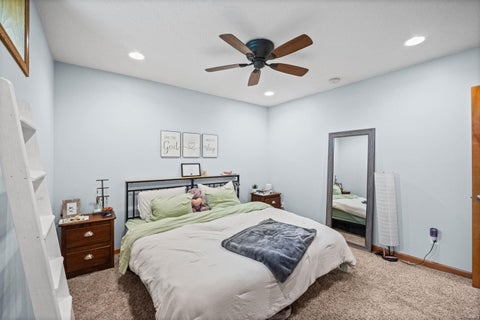 Tiny photo for 5666 W County Rd 950 N, Rossville, IN 46065 (MLS # 202640254)