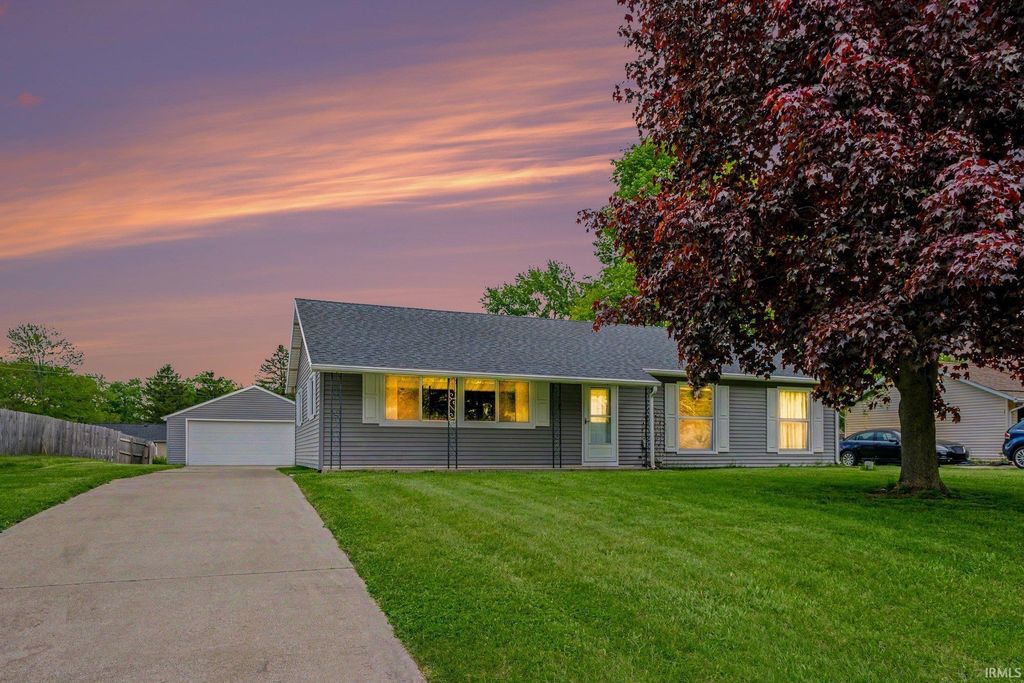 Photo of 59656 Lee Avenue, Elkhart, IN 46517 (MLS # 202617613)