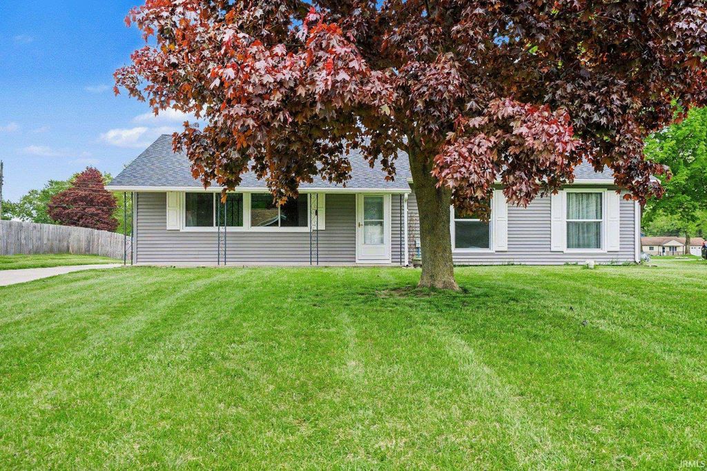 Photo of 59656 Lee Avenue, Elkhart, IN 46517 (MLS # 202617613)
