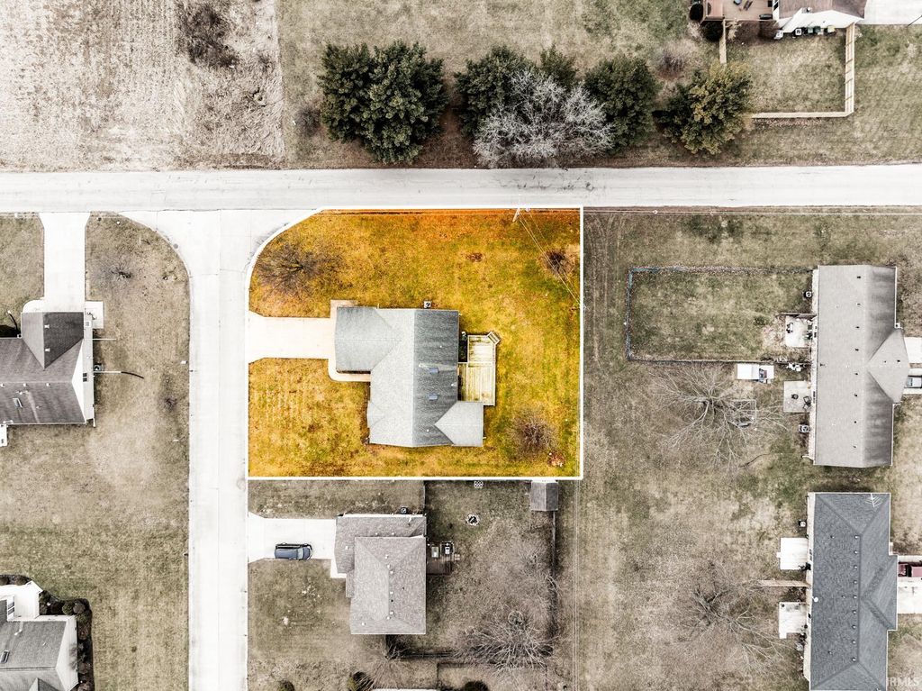 Photo of 5608 W Wedgewood Lane, Muncie, IN 47304 (MLS # 202605675)