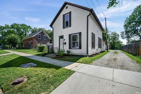 Tiny photo for 114 S Illinois Street, Delphi, IN 46923 (MLS # 202628618)