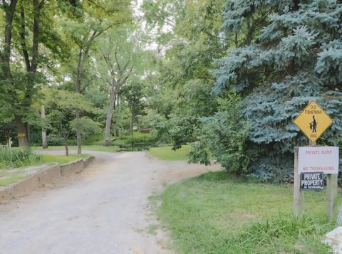 Tiny photo for 6690 E Palmers Dr Avenue, Monticello, IN 47960 (MLS # 202542595)