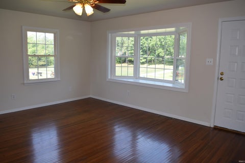 Tiny photo for 5718 Plainview Drive, Evansville, IN 47720 (MLS # 202638831)