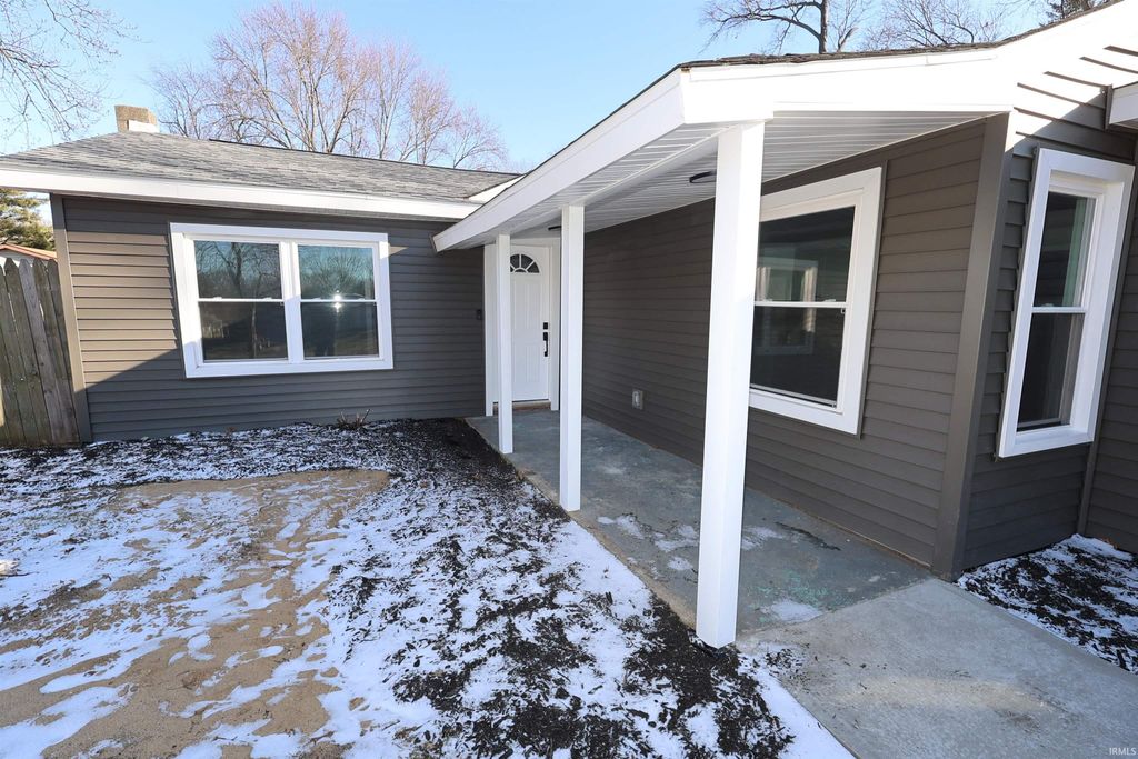 Photo of 56170 Miller Avenue, Mishawaka, IN 46545 (MLS # 202601215)
