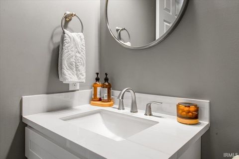 Tiny photo for 889 S Huntsville Road, Winchester, IN 47394 (MLS # 202605086)