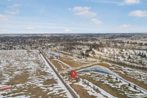 Tiny photo for 889 S Huntsville Road, Winchester, IN 47394 (MLS # 202605086)