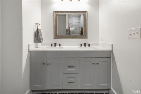 Tiny photo for 889 S Huntsville Road, Winchester, IN 47394 (MLS # 202605086)