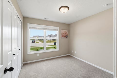 Tiny photo for 14041 Aloes Passage, Fort Wayne, IN 46845 (MLS # 202628927)