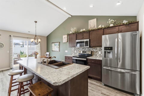 Tiny photo for 14041 Aloes Passage, Fort Wayne, IN 46845 (MLS # 202628927)