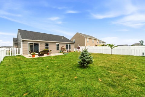 Tiny photo for 14041 Aloes Passage, Fort Wayne, IN 46845 (MLS # 202628927)