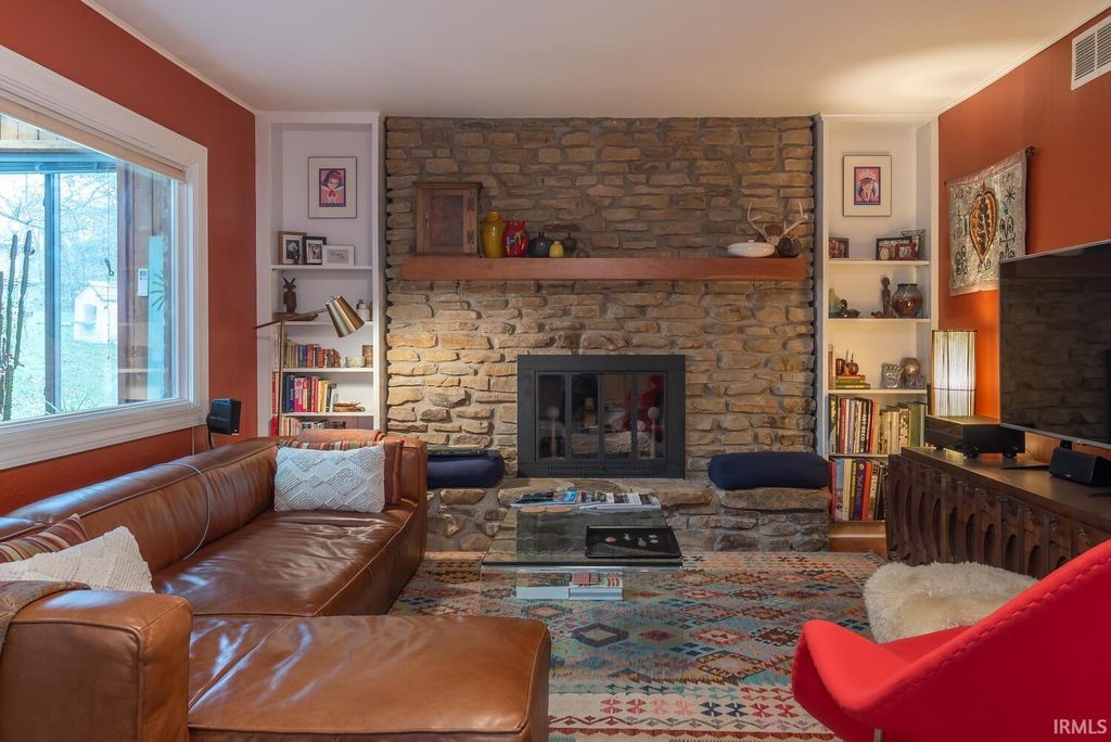 Photo of 4026 E Providence Court, Bloomington, IN 47408 (MLS # 202611132)