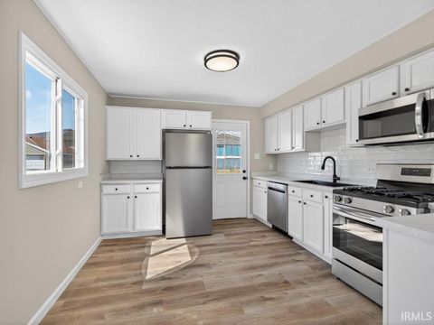 Tiny photo for 855 Chamberlin Court, New Haven, IN 46774 (MLS # 202612087)