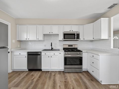 Tiny photo for 855 Chamberlin Court, New Haven, IN 46774 (MLS # 202612087)