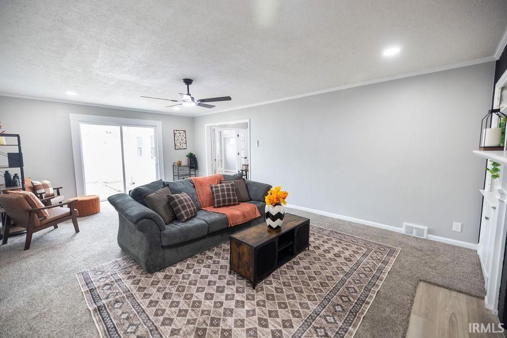 Photo of 1308 N Woodridge Avenue, Muncie, IN 47304 (MLS # 202547917)