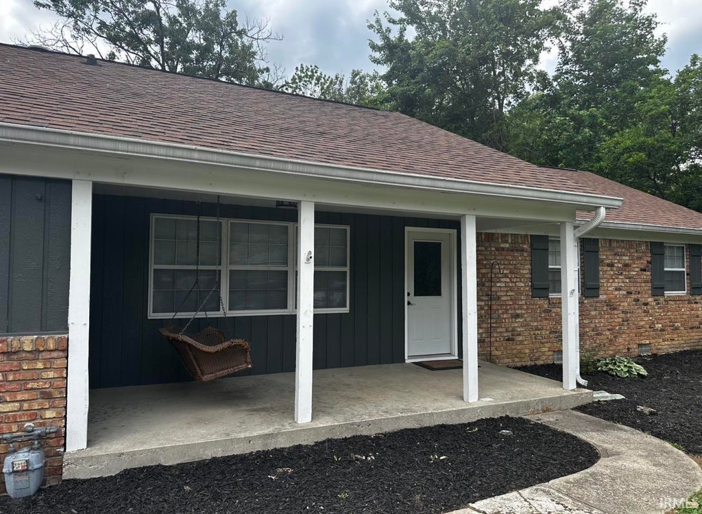 Photo of 432 Chapel Hill West Drive, Indianapolis, IN 46214 (MLS # 202624362)
